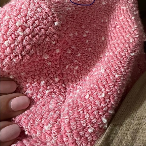 Gucci Pink Button-Front Cardigan NWT with Gucci hanger and Gucci garment bag - Picture 8 of 10